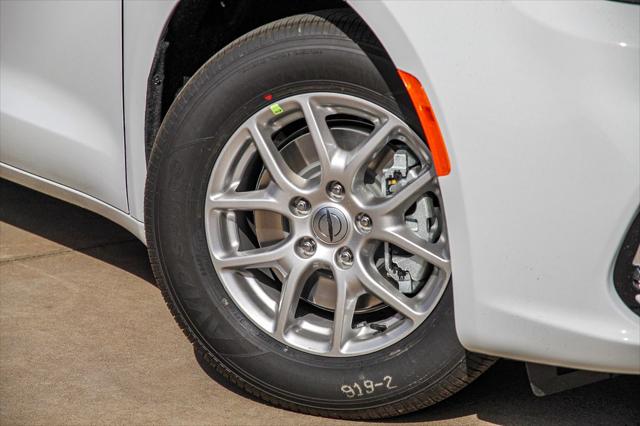 2025 Chrysler Pacifica PACIFICA SELECT