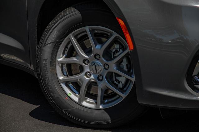 2025 Chrysler Pacifica PACIFICA SELECT