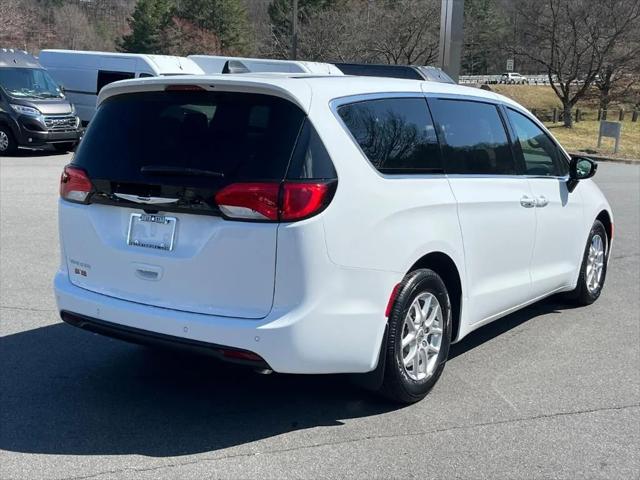 2025 Chrysler Voyager VOYAGER