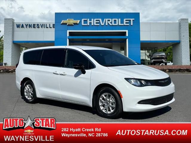 2025 Chrysler Voyager VOYAGER