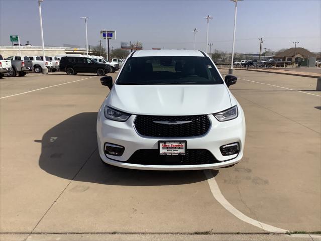 2025 Chrysler Pacifica PACIFICA SELECT
