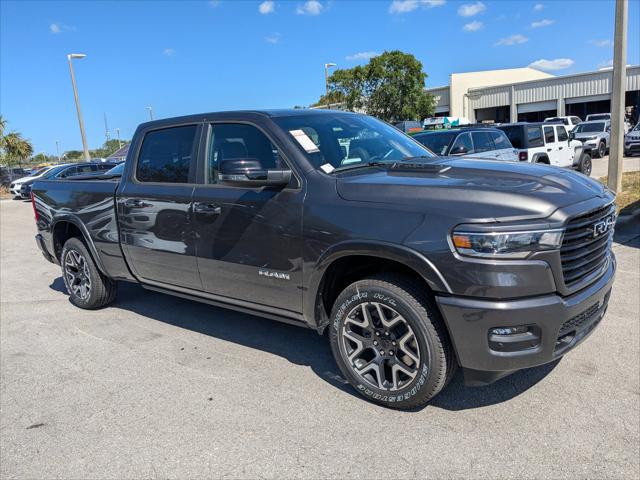 2025 RAM Ram 1500 RAM 1500 LARAMIE CREW CAB 4X4 64 BOX