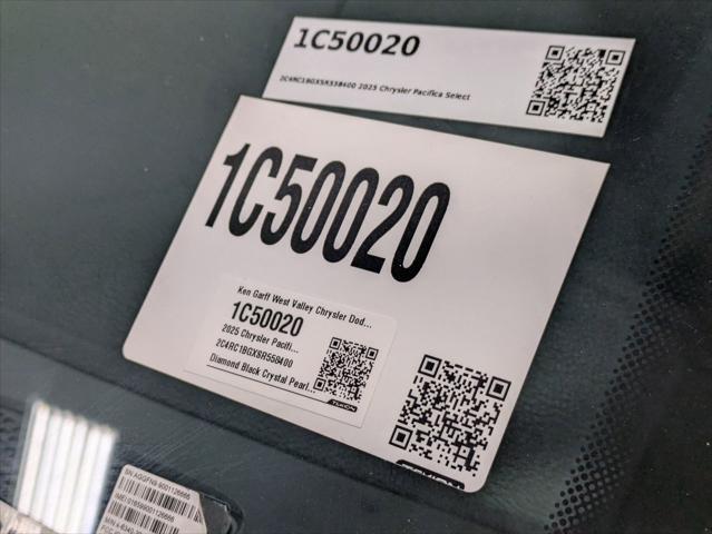 2025 Chrysler Pacifica Select