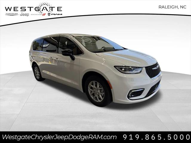 2025 Chrysler Pacifica PACIFICA SELECT