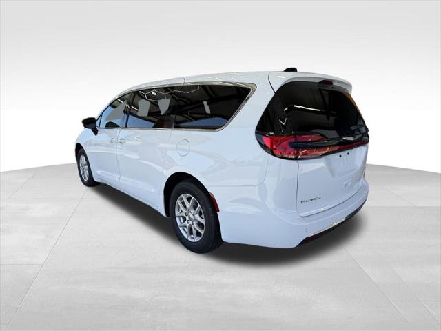 2025 Chrysler Pacifica PACIFICA SELECT