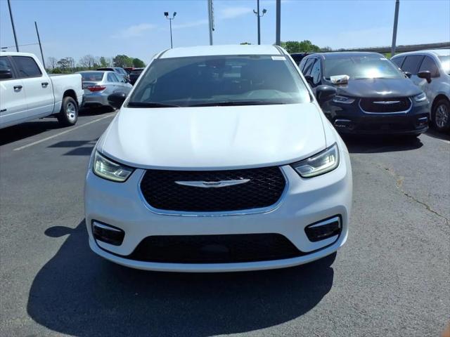 2025 Chrysler Pacifica PACIFICA SELECT