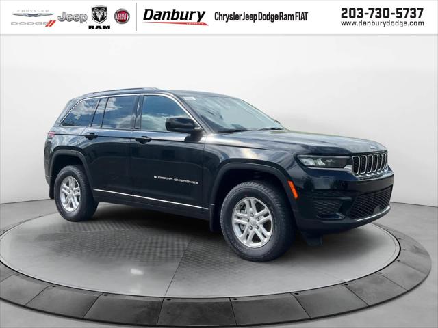 2025 Jeep Grand Cherokee GRAND CHEROKEE LAREDO 4X4