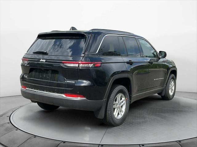 2025 Jeep Grand Cherokee GRAND CHEROKEE LAREDO 4X4