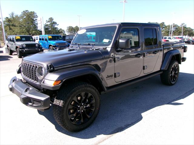 2025 Jeep Gladiator GLADIATOR NIGHTHAWK 4X4 2025 Jeep Gladiator GLADIATOR NIGHTHAWK 4X4