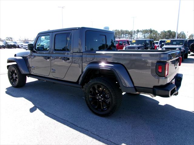 2025 Jeep Gladiator GLADIATOR NIGHTHAWK 4X4 2025 Jeep Gladiator GLADIATOR NIGHTHAWK 4X4