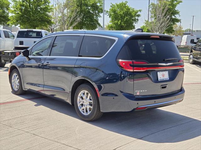 2025 Chrysler Pacifica PACIFICA SELECT