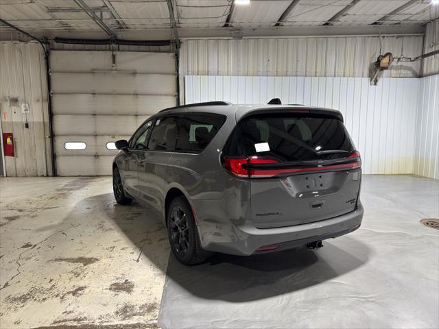 2025 Chrysler Pacifica PACIFICA LIMITED AWD