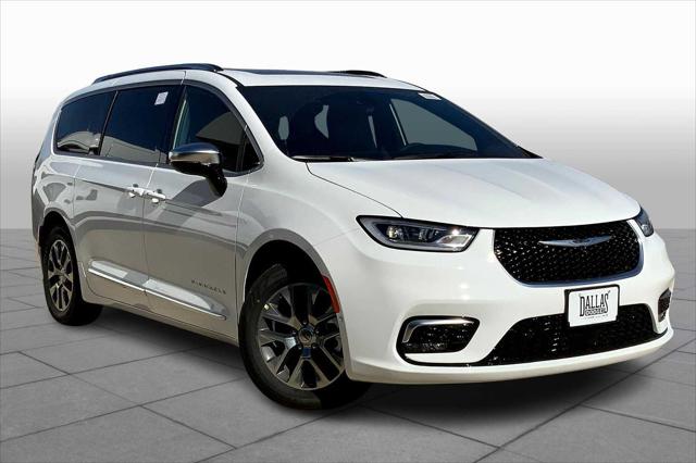 2025 Chrysler Pacifica Hybrid PACIFICA PLUG-IN HYBRID PINNACLE