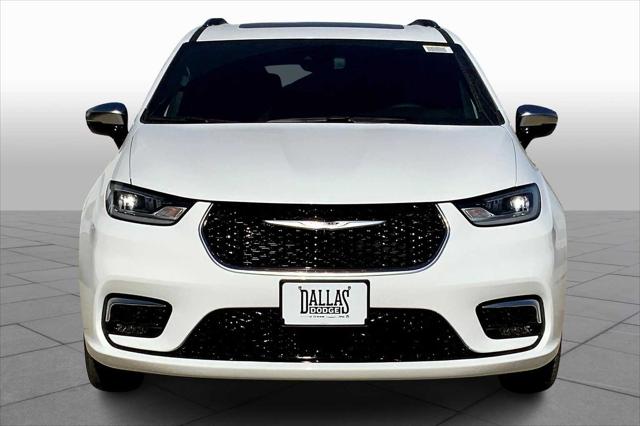 2025 Chrysler Pacifica Hybrid PACIFICA PLUG-IN HYBRID PINNACLE