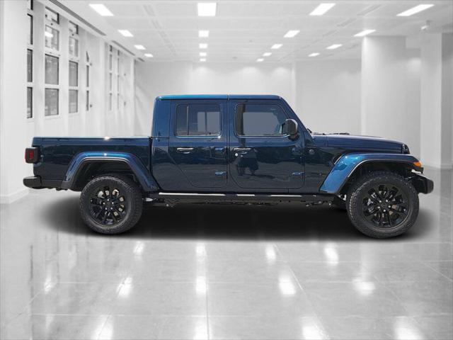 2025 Jeep Gladiator GLADIATOR NIGHTHAWK 4X4