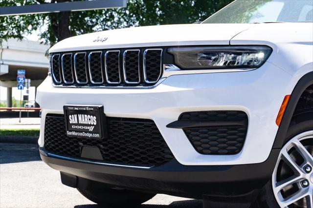 2025 Jeep Grand Cherokee GRAND CHEROKEE LAREDO X 4X2