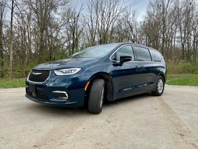 2025 Chrysler Pacifica PACIFICA SELECT