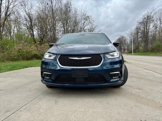 2025 Chrysler Pacifica PACIFICA SELECT