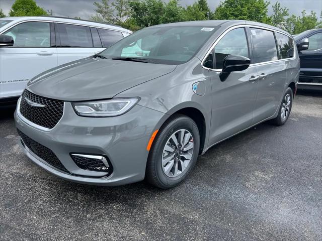 2025 Chrysler Pacifica Hybrid PACIFICA PLUG-IN HYBRID SELECT