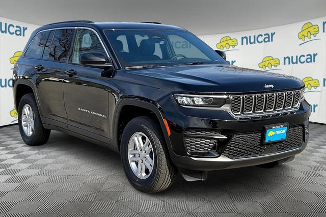2025 Jeep Grand Cherokee GRAND CHEROKEE LAREDO 4X4