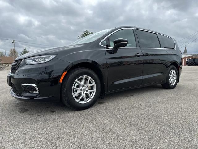 2025 Chrysler Pacifica PACIFICA SELECT