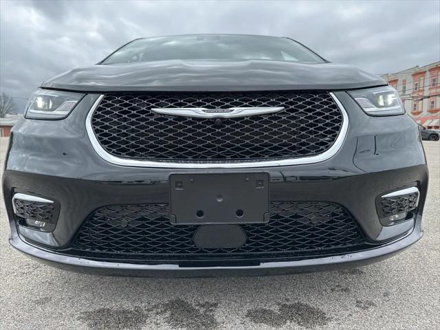 2025 Chrysler Pacifica PACIFICA SELECT