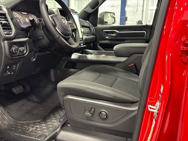 2025 RAM Ram 1500 RAM 1500 BIG HORN CREW CAB 4X4 57 BOX