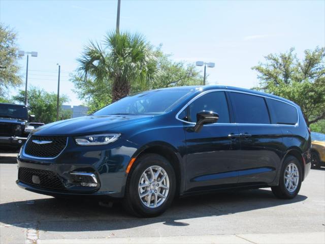 2025 Chrysler Pacifica PACIFICA SELECT