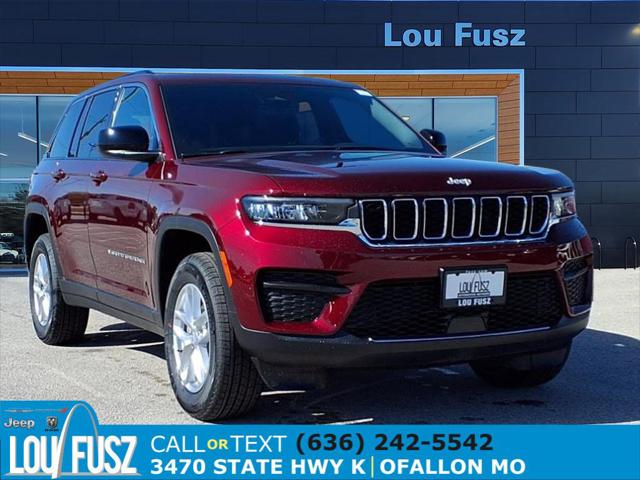 2025 Jeep Grand Cherokee GRAND CHEROKEE LAREDO X 4X4