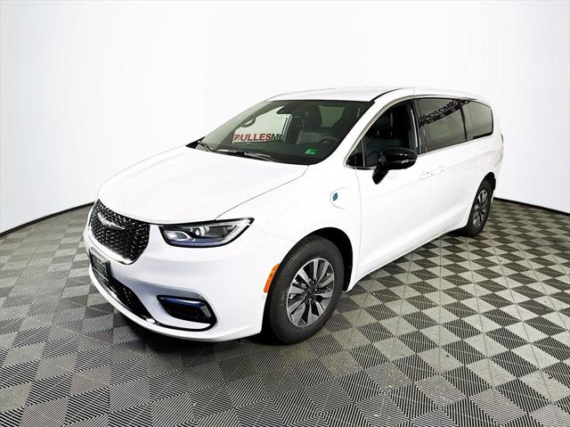 2025 Chrysler Pacifica Hybrid PACIFICA PLUG-IN HYBRID SELECT