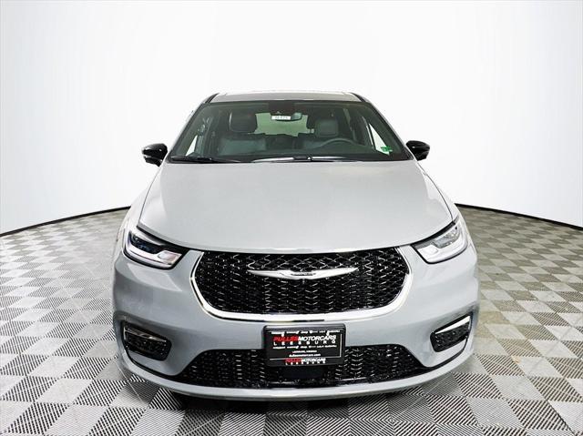 2025 Chrysler Pacifica Hybrid PACIFICA PLUG-IN HYBRID SELECT