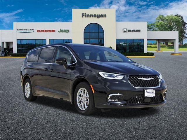 2025 Chrysler Pacifica PACIFICA SELECT