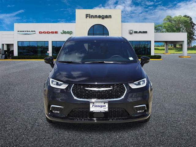 2025 Chrysler Pacifica PACIFICA SELECT