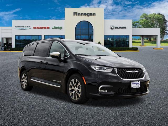 2025 Chrysler Pacifica Hybrid PACIFICA PLUG-IN HYBRID PINNACLE