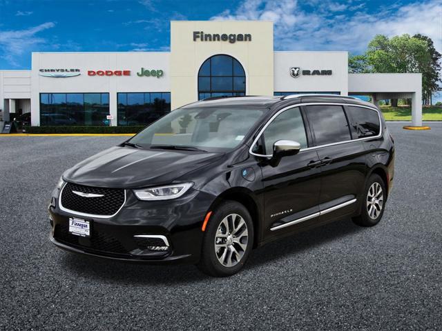 2025 Chrysler Pacifica Hybrid PACIFICA PLUG-IN HYBRID PINNACLE