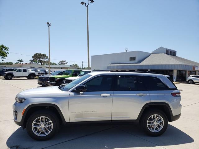2025 Jeep Grand Cherokee GRAND CHEROKEE LAREDO X 4X2