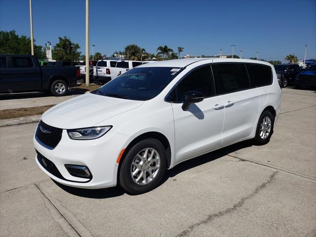 2025 Chrysler Pacifica PACIFICA SELECT