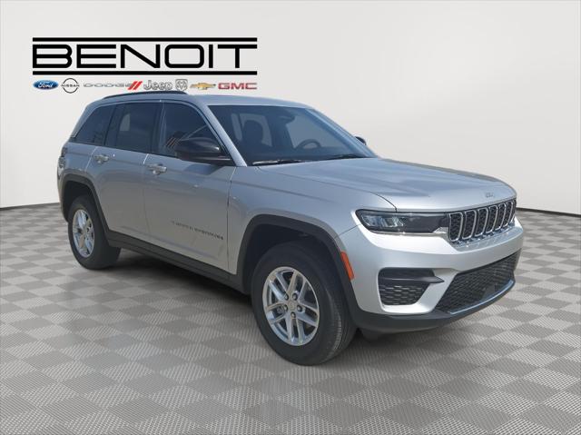 2025 Jeep Grand Cherokee GRAND CHEROKEE LAREDO X 4X2