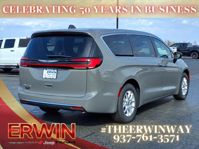 2025 Chrysler Pacifica PACIFICA SELECT