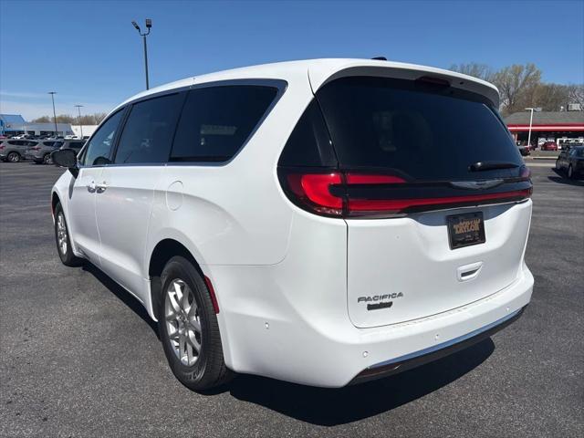 2025 Chrysler Pacifica PACIFICA SELECT