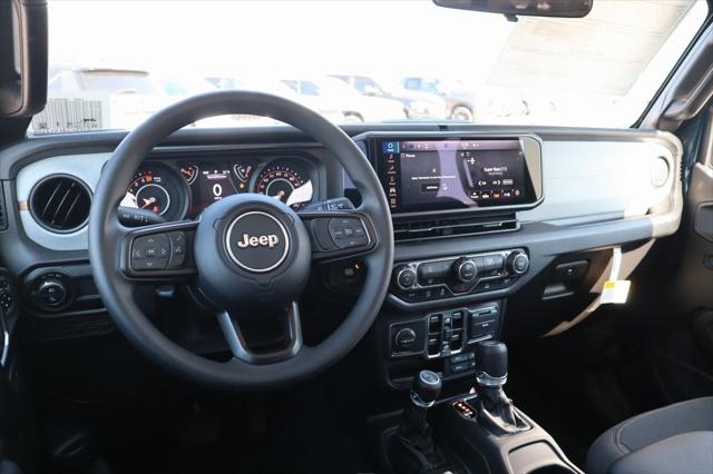 2025 Jeep Gladiator GLADIATOR NIGHTHAWK 4X4
