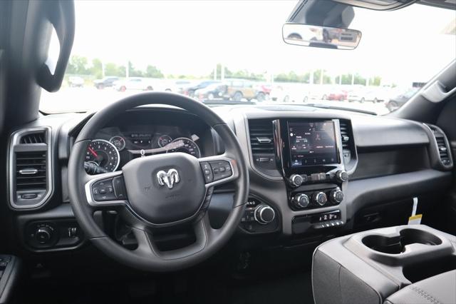 2025 RAM Ram 1500 RAM 1500 TRADESMAN CREW CAB 4X4 57 BOX
