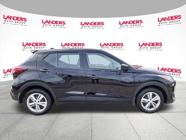 2024 Nissan Kicks S Xtronic CVT