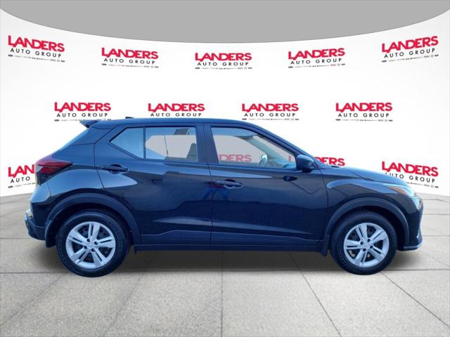 2024 Nissan Kicks S Xtronic CVT