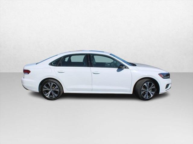 2022 Volkswagen Passat 2.0T Limited Edition