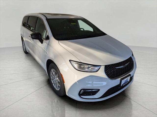 2025 Chrysler Pacifica PACIFICA SELECT