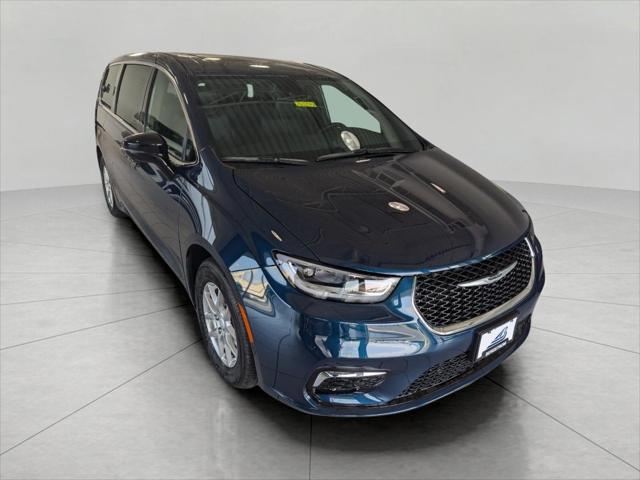 2025 Chrysler Pacifica PACIFICA SELECT
