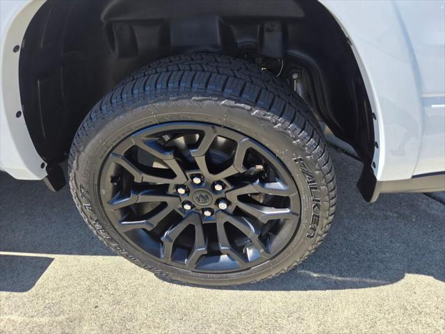 2025 Ram 1500 Limited Crew Cab 4x4 57 Box