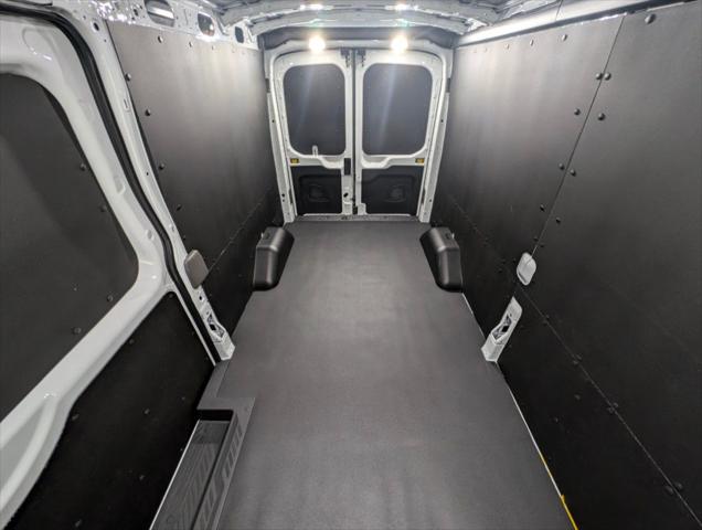 2025 Ford Transit Cargo Van Base