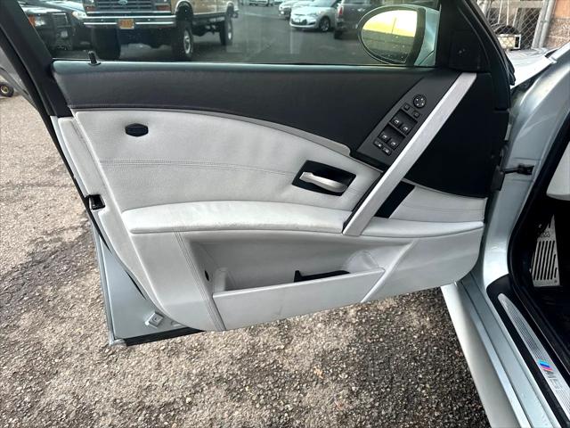 2007 BMW M5 4dr Sdn M5